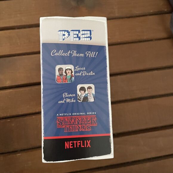 Stranger Things Pez Gift Set — New In Box —  Eleven and Mike - Picture 3 of 4